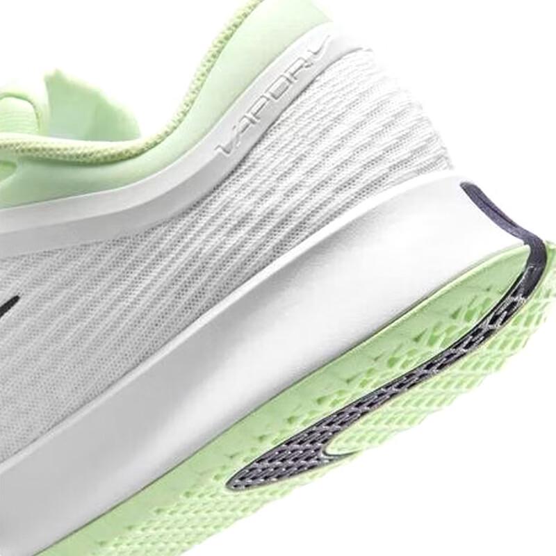 Nike Men's Zoom Vapor Pro 3 HC Tennis Shoes