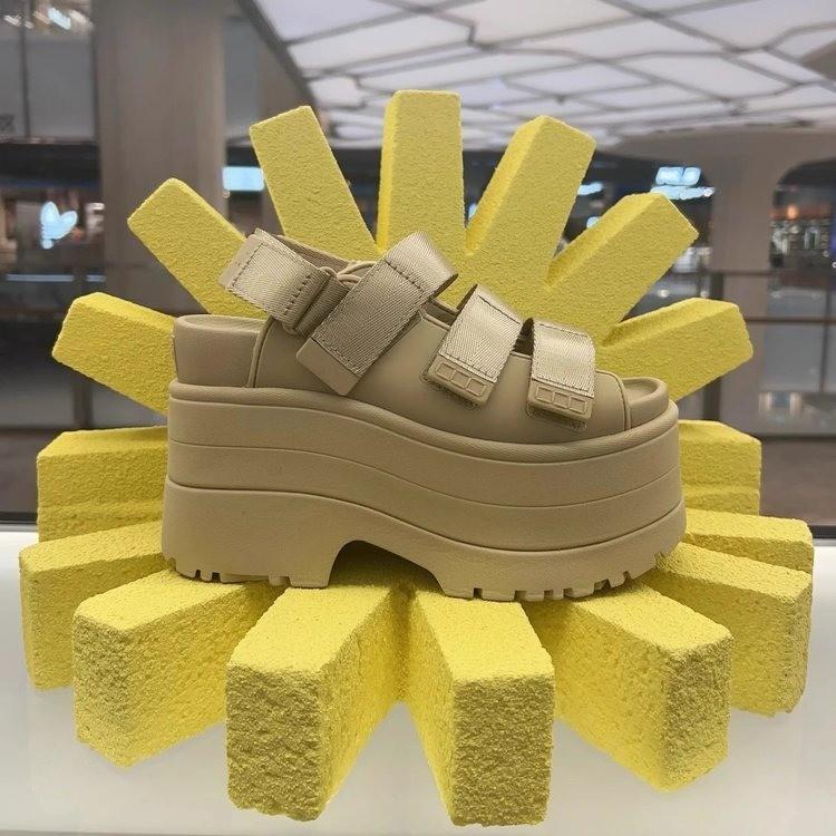 Summer new dazzling gold slope heel sandals fashion platform Velcro casual Roman sandals versatile casual sandals women