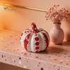Rot-Weiß gepunktete Kürbisse Keramische Kürbisskulptur, Moderne Figur, Bauernhaus Sammlerstück Handwerk Geschenke Tischdekoration für Herbst, Halloween,
