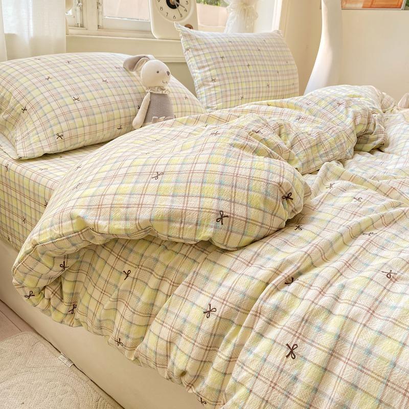 

Wrinkled double-layer yarn four-piece set, mattress model, cream wind class A cloud feeling super soft kapok kit bed 0.9m 3pcs&Flat Sheet