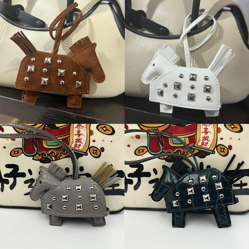 Fashion Silver Rivets Horse Bag Charm Accessories Hand Sewn Pu Leather Foal Pendant Bag Accessory