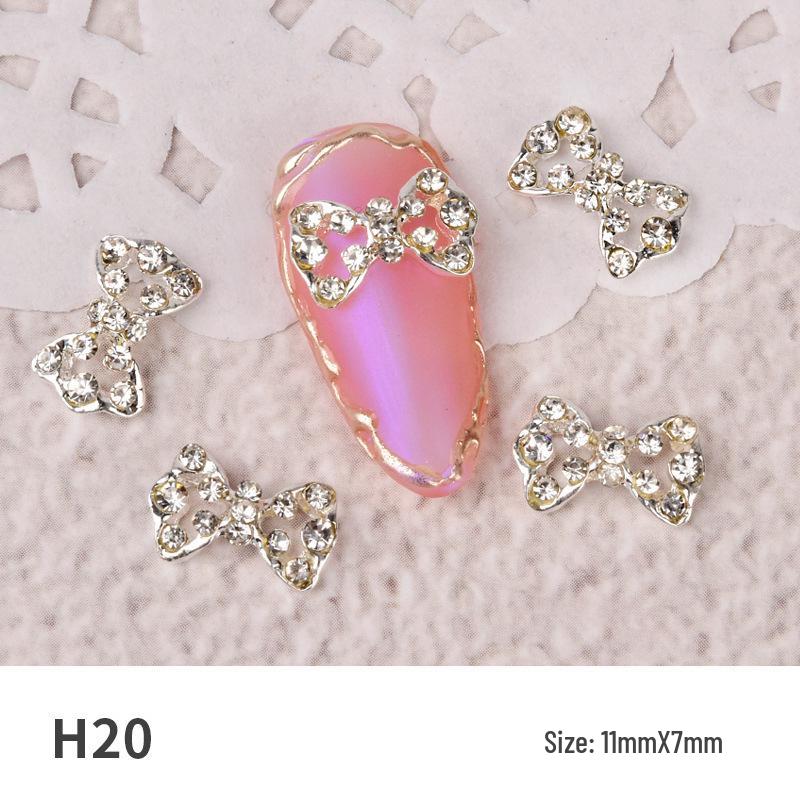 Japanese Style Rhinestone and Pearl Bow Nail Art Accessories