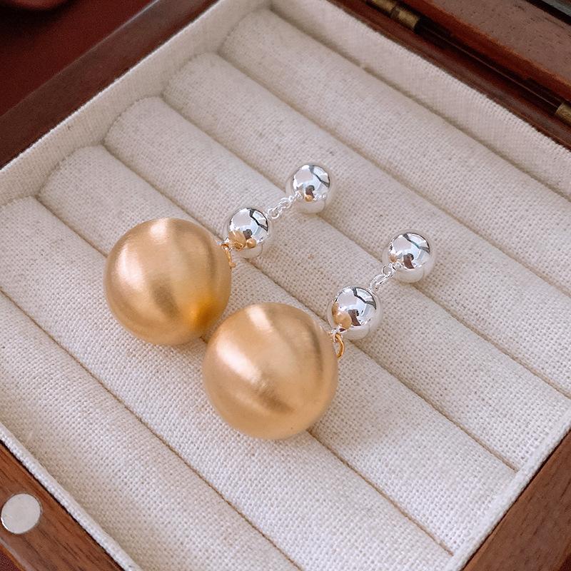 Planet Letter Silver Needle Earrings Niche Stud Earrings Light Luxury High Sense Versatile Earrings