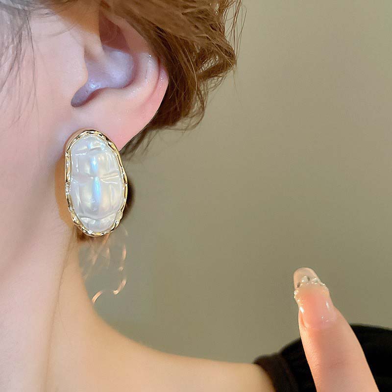 Korean White Imitation Pearl Flower Stud Earrings for Women Elegant Sweet  Floral Temperament Earrings Wedding Jewelry Gift