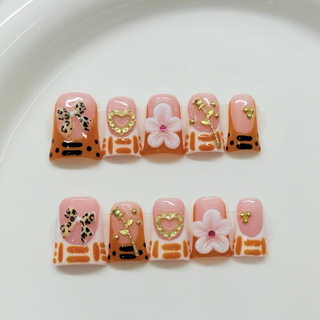 3D Carved Duckbill Shaped False Nails: Handmade Fashion for Sweet, Cool, Spicy Style