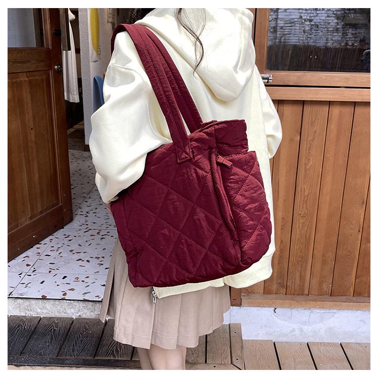 2023 Women's Large Capacity Quilted Nylon Tote - Versatile Autumn/Winter Fashion Shoulder Bag