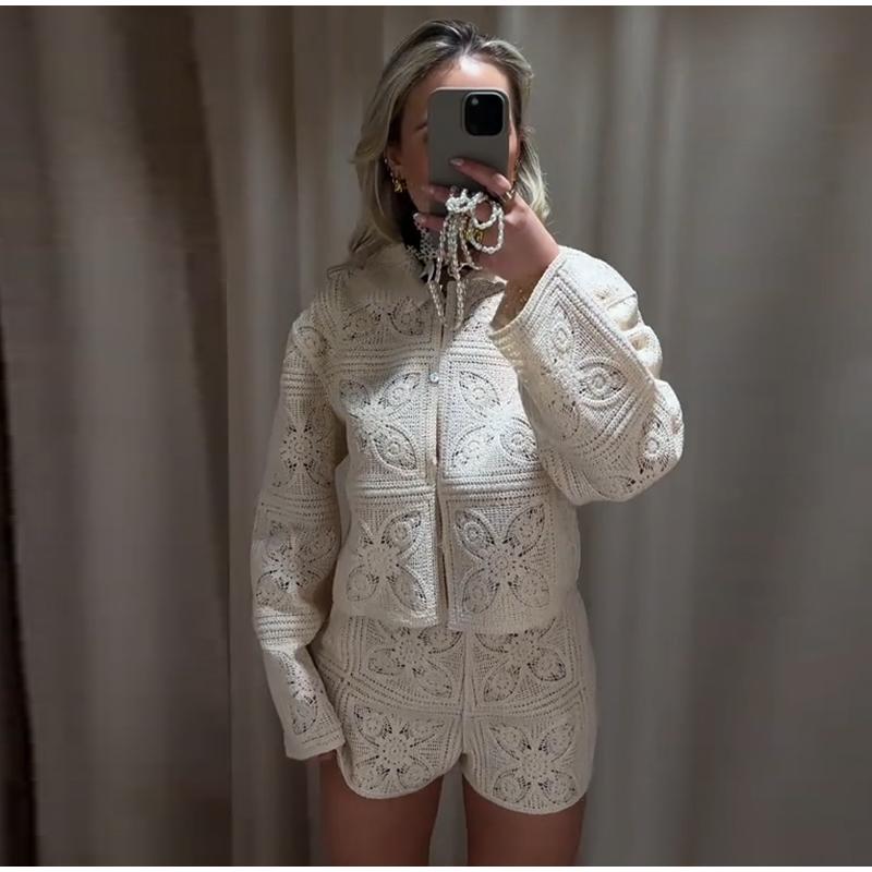 Gestrickte Lochmuster 2-teilige Sets Damen Outfit Elegant Gehäkelt Einreihig Revers Oberteil High Waist Shorts Sommer Damenanzug Pendeln