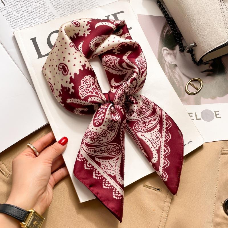 Silk scarf women's neck new scarf with coat 70 small square scarf scarf mother high-end scarf