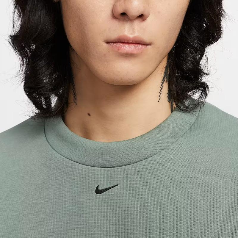 Nike Sweatshirts Men's Earth Green Crew Neck Moderate HV6538-364