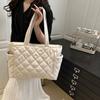 Large Capacity Rhombus Quilted Shoulder Bag Lightweight Tote Bag Minimalist Handbag  Casual Wear