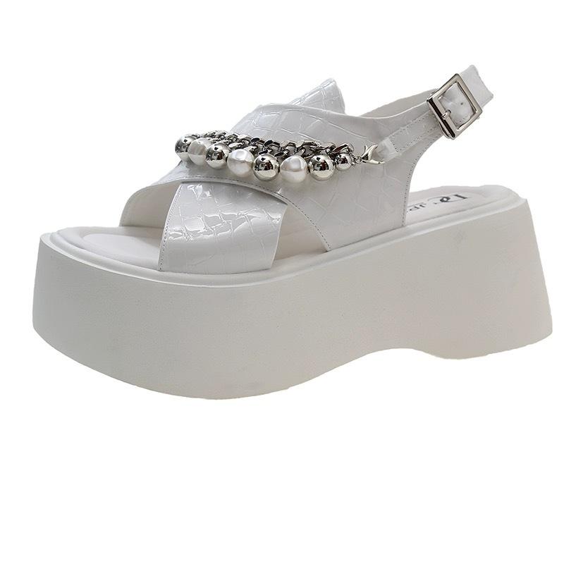 Height-increasing platform sandals women's 2025 new summer wear high-end silver European station muffin beach sandals