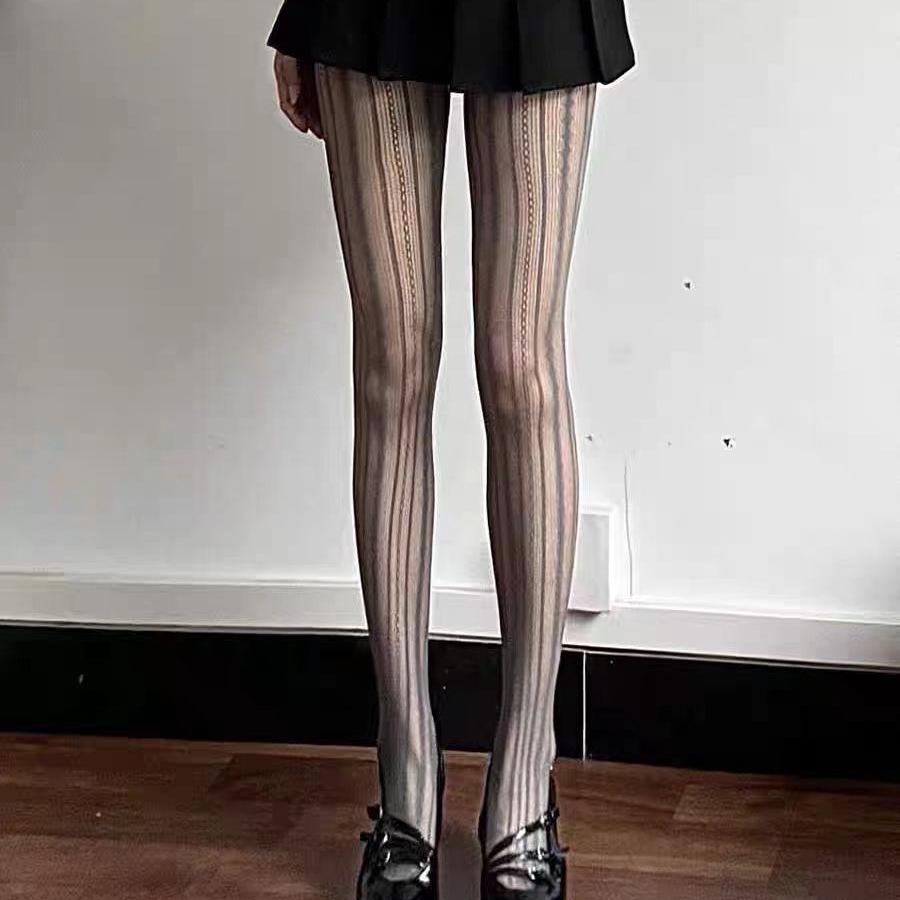 Collant Rete Diamante Retrò: Strisce Verticali e Sexy Design Intrecciato
