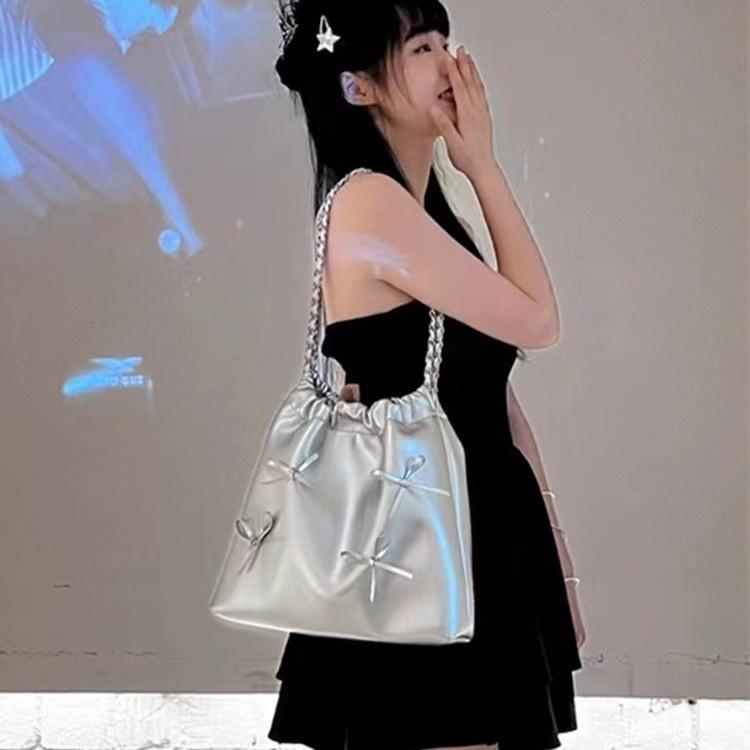 Y2K Drawstring Bow Bag: Soft Leather, Large Capacity, Cute Versatile Shoulder Commuter Bag (2025)