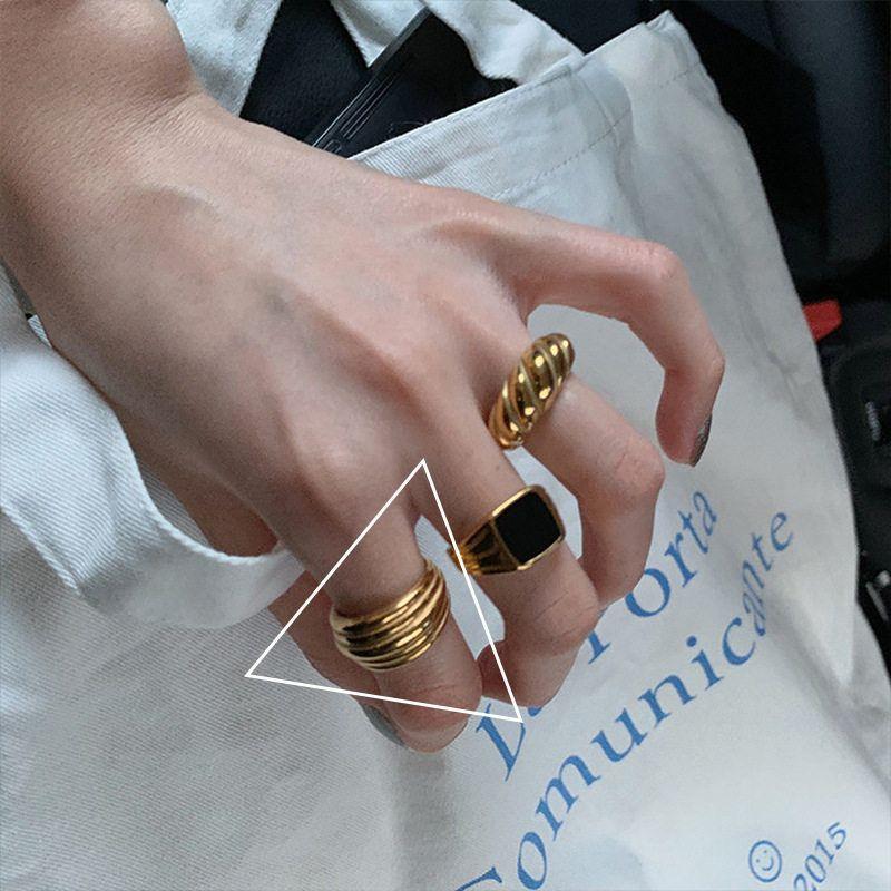 Unique Gold Glossy Thread Women s Croissant Ring Jz 9313