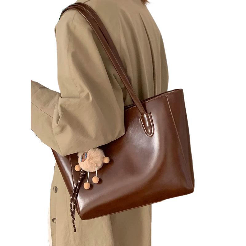 Tote Bag New Large Capacity Fashionable Women's Bag Retro Commuting Bag Shoulder Bag