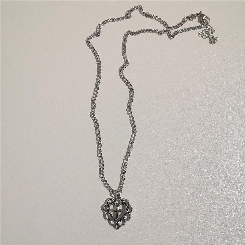 iF ME Colier Elegant cu Pandantiv Ciucure Cruce Inimă, Cusătură cu Perle, Choker cu Lanț Argintiu pentru Femei, Accesorii Bijuterii