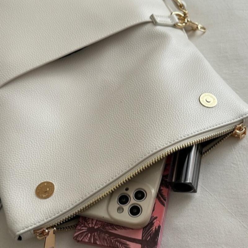 Black PU Leather Retro Shoulder Bag 2026 New Fashiable Women Envelope Bag Casual Outdoor Chain Crossbody Bag