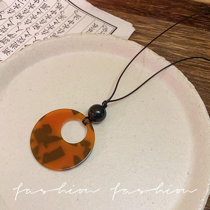 Colier Etnic Stil Ghioc de Stejar: Accesoriu de îmbrăcăminte unisex din bumbac și in țesut manual