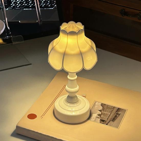 Night Light Mini Flower Shape Soft Glow Warm Light Desk Lamp with Adjustable Brightness Touch Control Portable Table Lamp