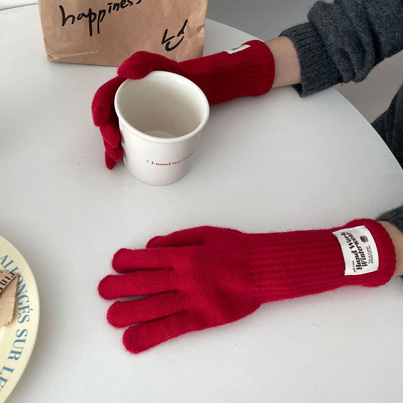 Red Winter Scarf: Cute Korean-Style Neck Warmer for Women & Couples - Perfect New Year & Christmas Gift