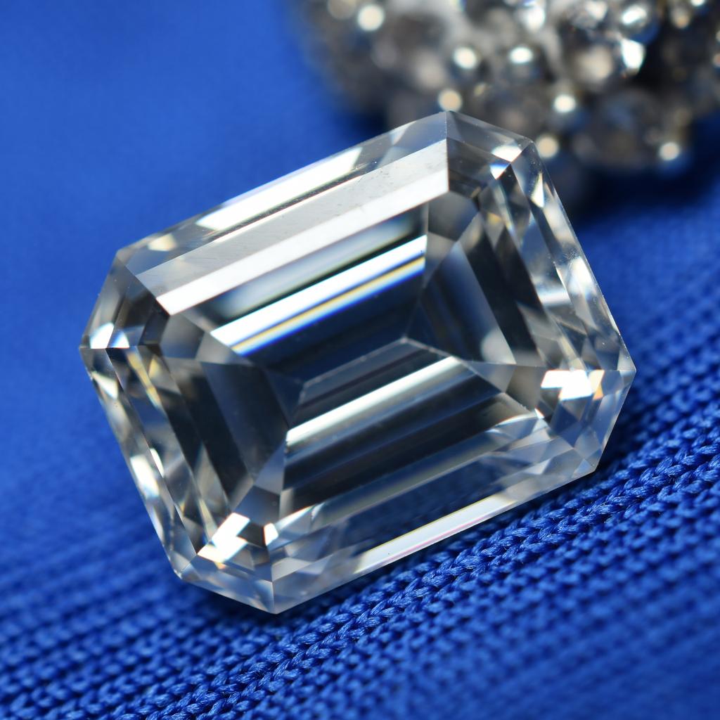 Moissanite 8.72 Ct D Color Emerald Cut 11x9 mm Pair VVS1 Certified Gemstone