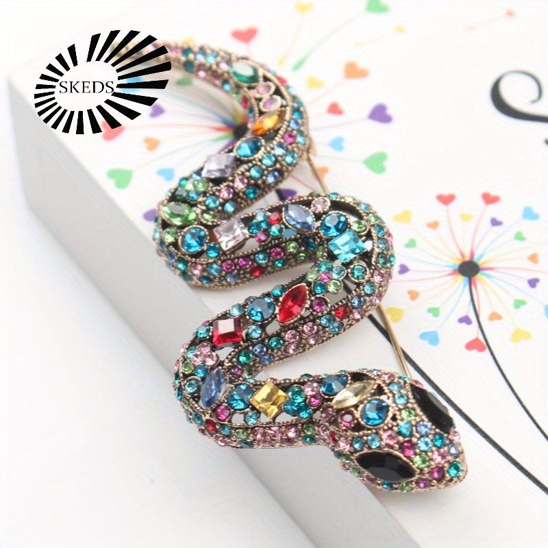 Stylish and Elegant Zodiac Animal Snake Brooch Personalized Luxury Accessory Pin Gift
