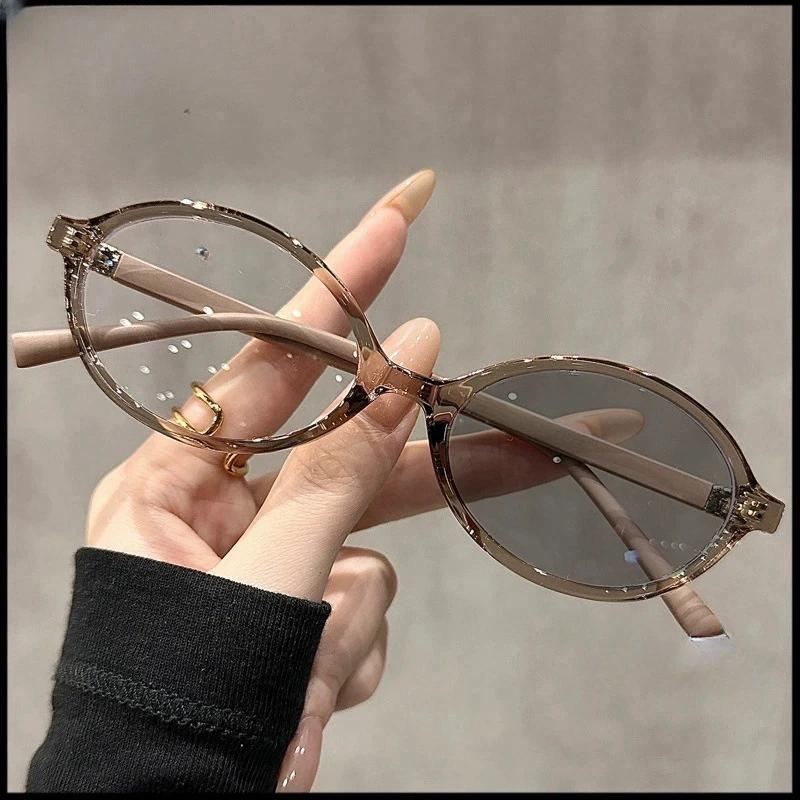 

Trendy And Fashionable Oval Frame Photochromic Reading Glasses Blue Light Blocking Eye Protection Diopter To +4.0 Unisex 0