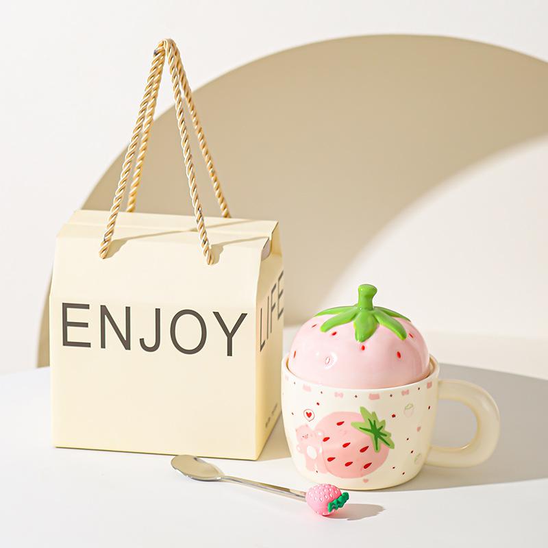 Erdbeerbär Keramiktasse mit Deckel für Mädchen Geschenk Tasse für Haushalt Becher Hochwertig Aussehende Paar Milch Frühstückstasse