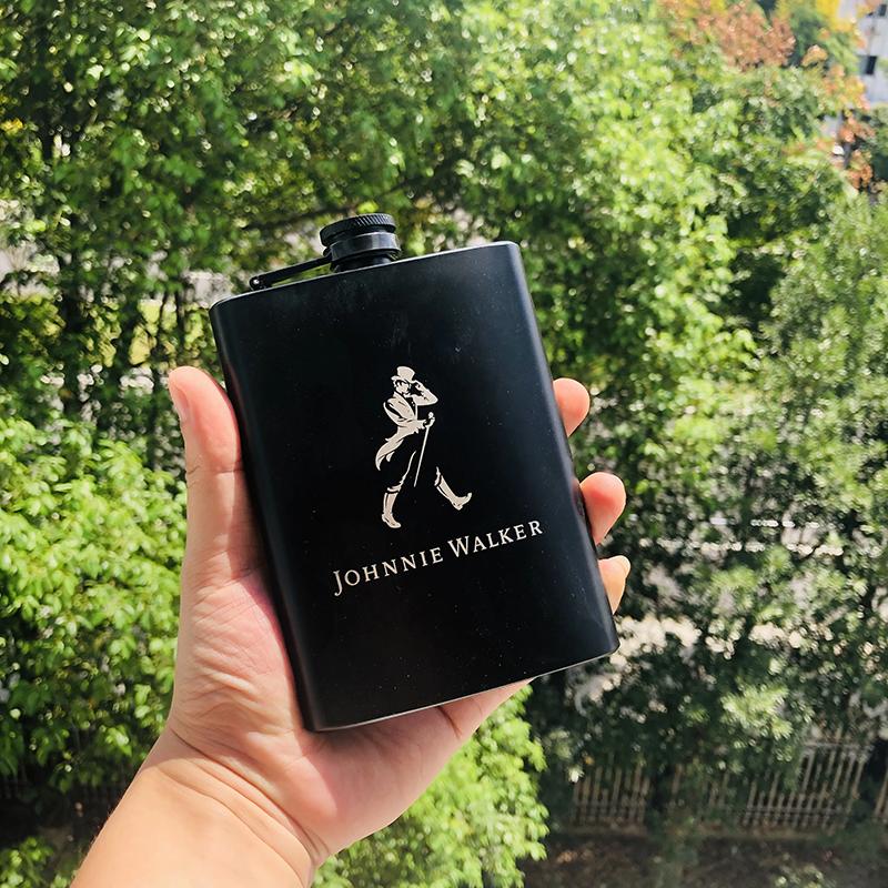 8oz 18/8 Stainless Steel Vodka Hip Flask Whisky Bottle Moscow Liquor Flagon with All Black Body Printing