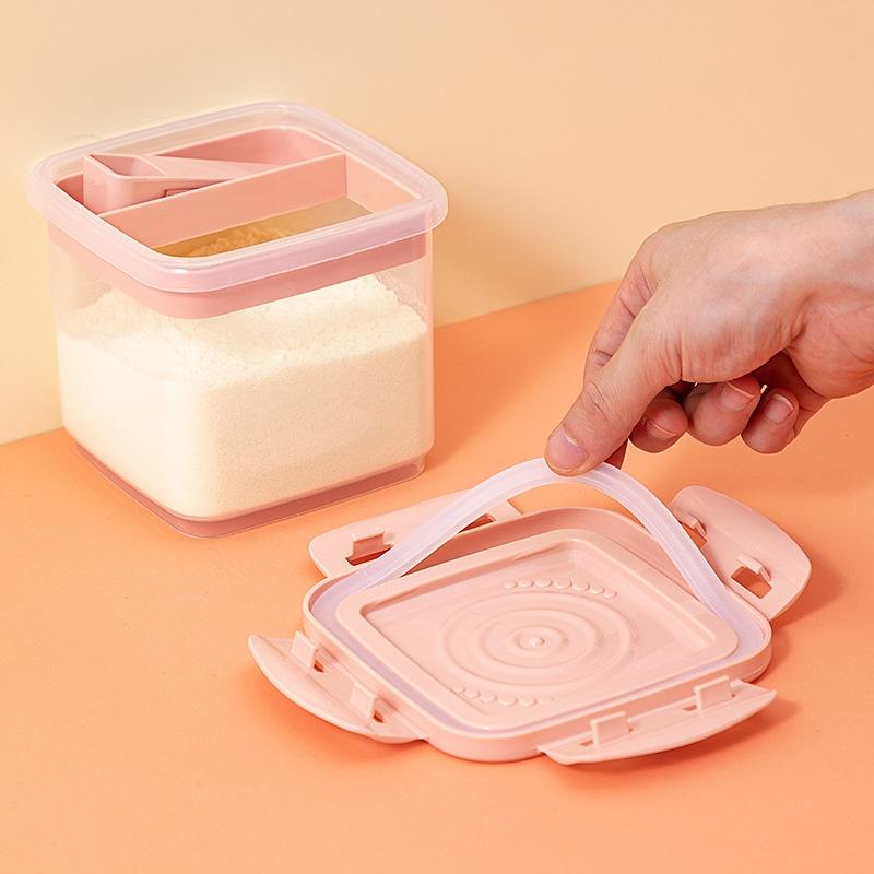 1PC Portable Food Storage Box With Lid & Spoon Sealed Leak Proof Milk Powder Box 600ml Plastic Food Storage Container Jar