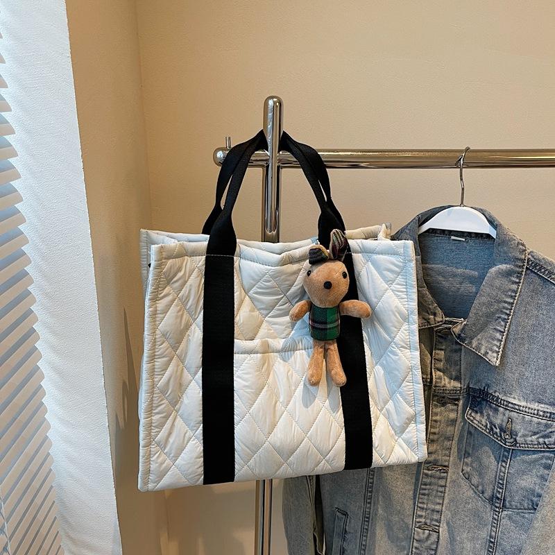 Autumn and Winter Texture Rhombus Leisure 2025 New Embroidery Thread Trend Fashion Large Capacity Cotton Clothes Shoulder Portable Tote Bag