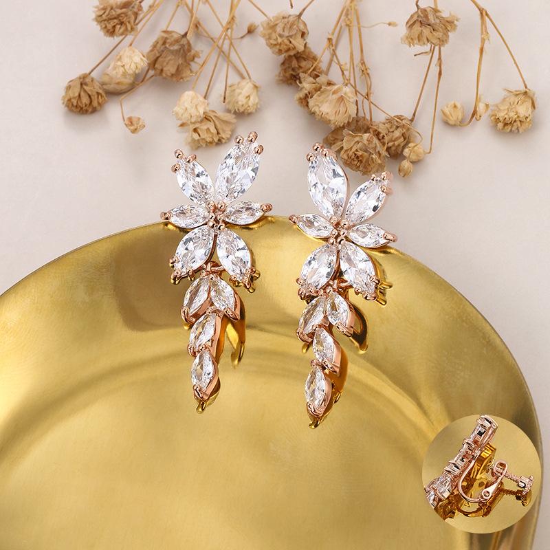 Super Flash Copper Inlaid Zircon Stud Earrings, Celebrity Women's Elegant Temperament Earrings, High-end Light Luxury Bridal Earrings Accessories