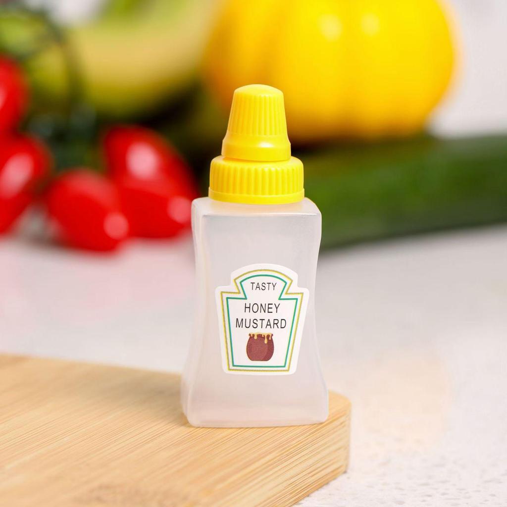 Portable Mini Squeeze Bottle for Tomato Salad Dressing and Honey Dispenser