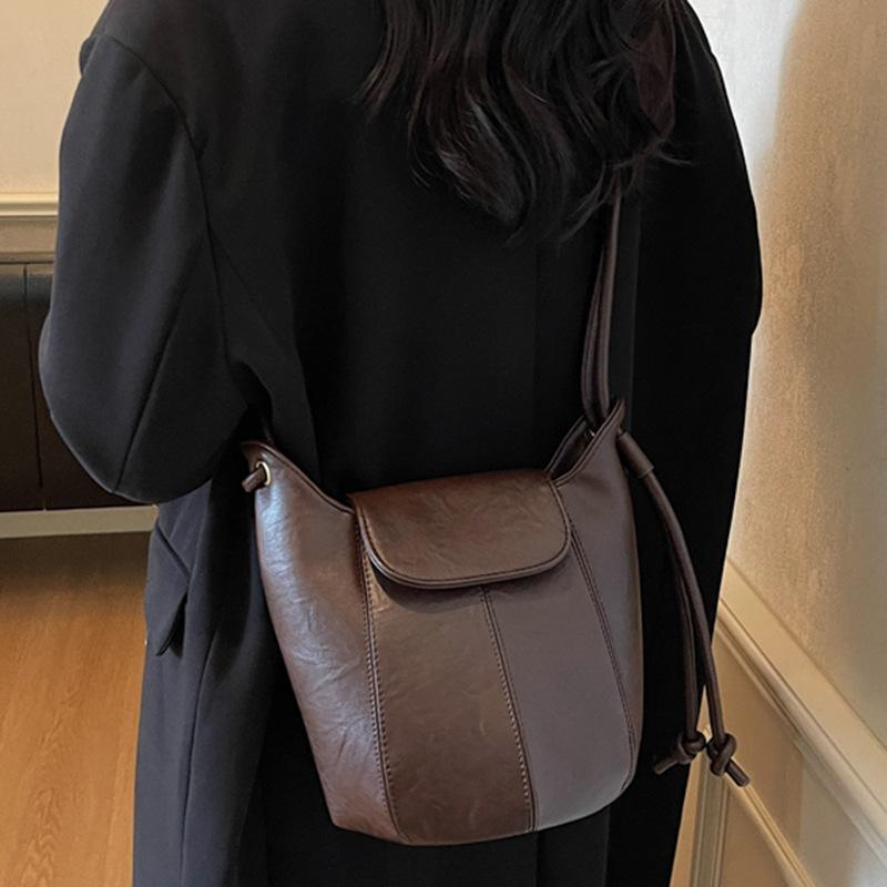 Textured Bucket Bag Women's Autumn New Fashionable Solid Color Textured Large-capacity Shoulder Messenger Bag