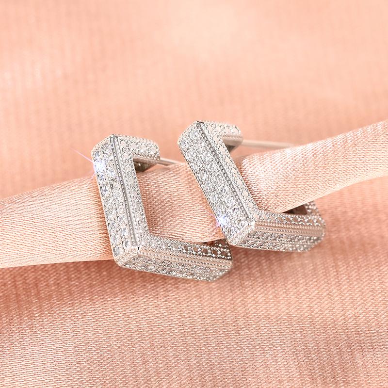 

Huitan Geometric Stud Earrings for Women Simple Stylish Ear Piercing Earrings Modern Fashion Female Accessory Statement Zircon