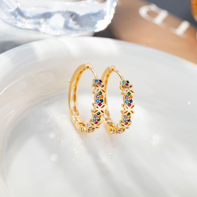 1Pair Butterfly Shape Inlaid with Synthetic Zircon Lady Simple Elegance Exquisite Classic Fashion Luxury Personality Versatile