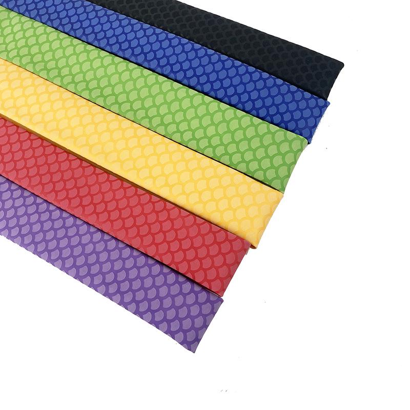 

Black Fish Scale Diamond Pattern Heat Shrink Tube for Fishing Rod Handles X Pattern 35MM Black 200MM Long