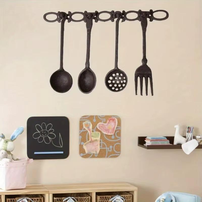 Vintage Iron Spoon and Fork Wall Decor Pendant Retro Old Cast Iron Artistic Accessories for Home Garden Wall Decorative Ornament