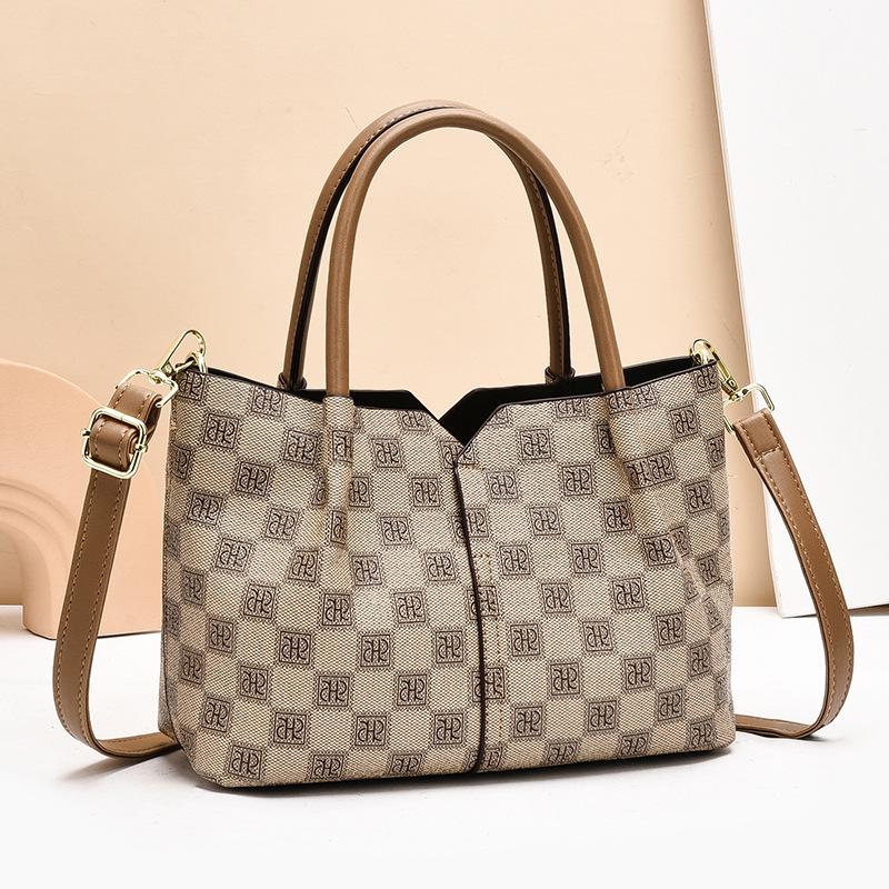 

Сумка Женская сумка-мессенджер Премиум 2025 новая большая вместительная плечевая сумка-тоут модная универсальная сумочка хаки