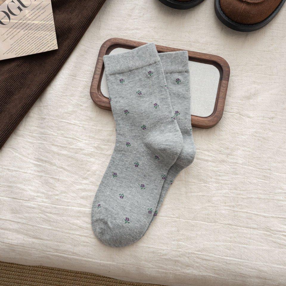 Boneless School-style Retro Small Floral Socks for Autumn and Winter, Trendy Mid-calf Socks for Women, Versatile Pile Socks