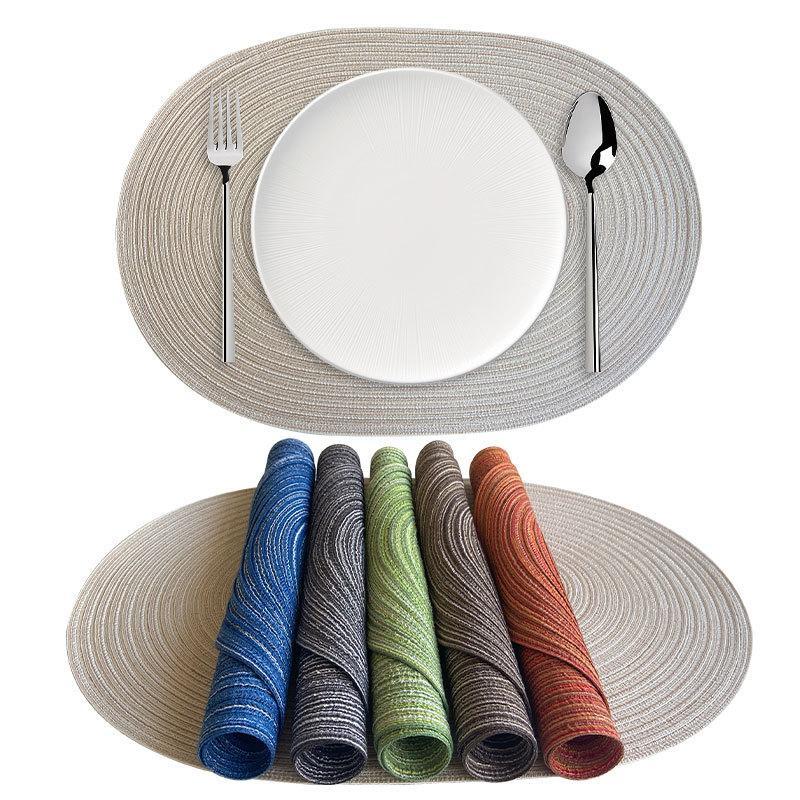 Round Woven Placemats Natural Woven Heat Resistant Non Slip Mats for Dining Table Kitchen Home Holiday Decor