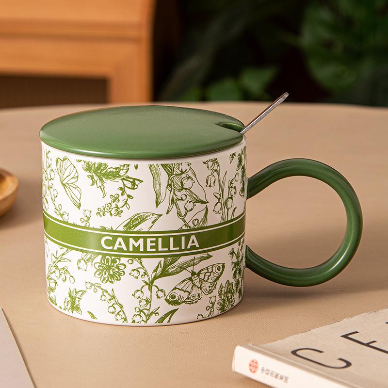 

New Chinese style Guochaofeng ceramic mug, ink flower ins coffee water cup, living room home with lid spoon, breakfast cup 380ml зелений
