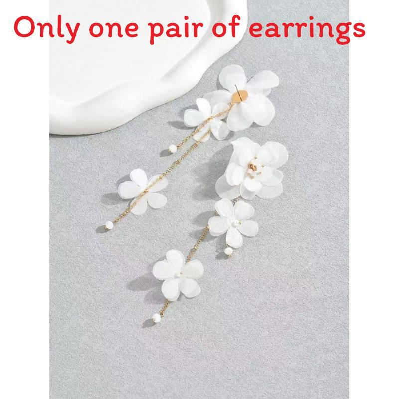 

Elegant Geometric Flower Earrings With Tassel Chain For Casual And Party Looks White