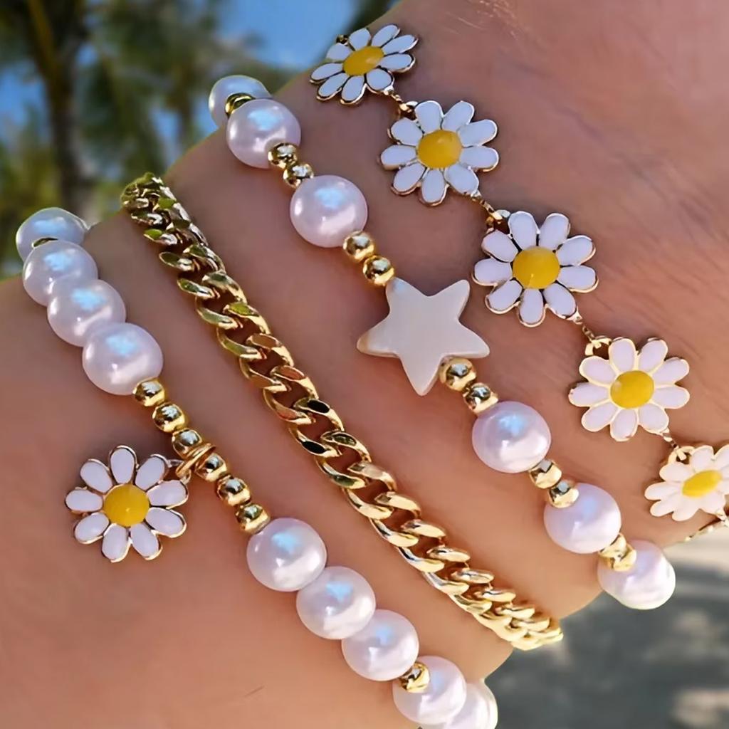 4pcs Vintage Daisy Flower Pendant Faux Pearl Bracelet Set for Women Bohemian Beaded Enamel Star Stackable Hand String Jewelry