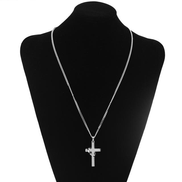 Fast and Furious 7 Moive Cross Tourette Necklace Dominic Toretto Crystal Jesus Cross Pendant Necklace for Men Gifts Jewelry