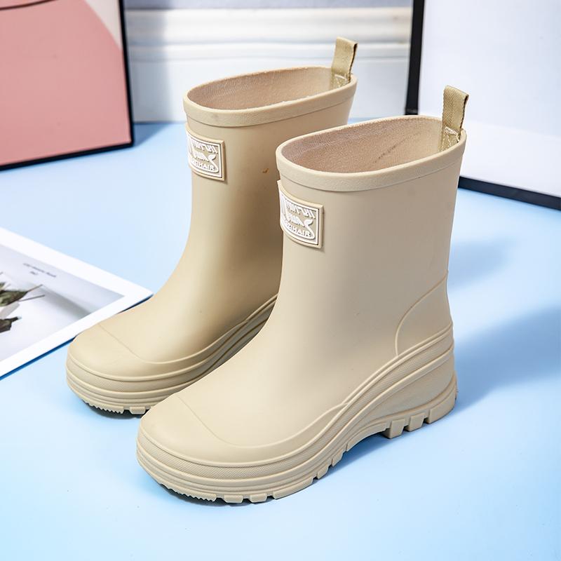 New-style Rain Boots: Waterproof Rubber Shoes for Kitchen Work, Suitable for Adult Women to Wear Outdoor as Water Shoes