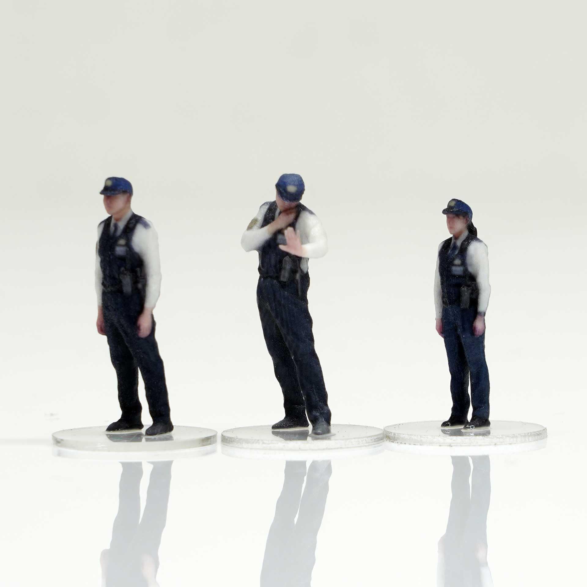 figreal Police Officer 001 set 1/64 (13) 3-figure