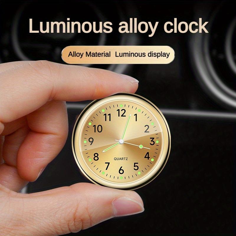 Elegant Universal Mini Quartz Car Clock: Easy Stick-On, Glow Feature for Night Visibility & Luxurious Interior Aesthetics