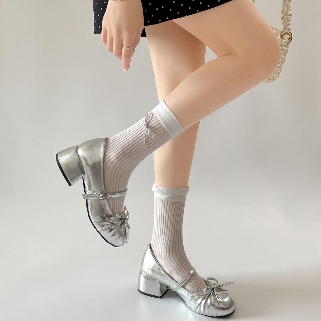 Silver retro French thick heel light mouth single shoes women's 2026 new versatile skirt soft-soled Mary Jane shoes