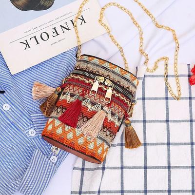 Borsa a Spalla Messenger in Paglia Intrecciata da Donna Stile Etnico Bohemien Borsa a Secchiello Casual Retro con Frange